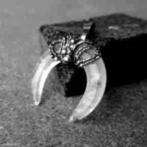 Róg z górskim wisiorki miechunka srebrny, metaloplastyka srebro, kryształ górski, z kryształem