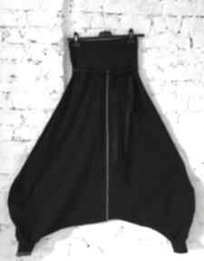 Night fever spodnie dresowe bawełniane efektowne luźne czarne