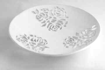Patera ażurowa w róże ceramika reniflora artystyczna, prezent, na stól