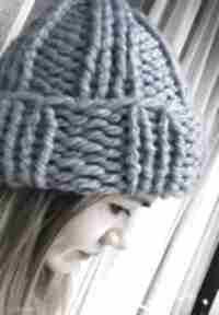 sweter oversize handmade, gruba czapka, beanie, na drutach