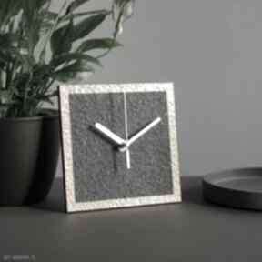 Nowoczesny zegar - stojący do salonu minimalistyczny. Stylowy do sypialni. Unikalny handmade