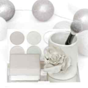 Ceramiczny kubek z różą dekoracje agnes art studio z ozdobny, prezent dla niej, ceramika
