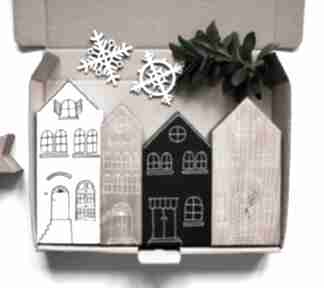 Pomysł na świąteczny prezent! 4 domki drewniane dekoracje wooden love, ręcznie malowane