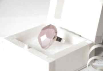 Różowy diament - pierścionek ręcznie szlifowany my piece of wood
