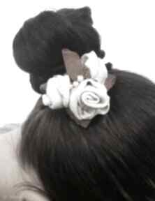 Kwiatowa ozdoba do włosów sheepystuff włosy, kwiaty, gumka, naturalny