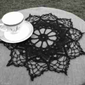 Czarna ażurowa serwetka 42cm crochetart bawełniana, na szydełku, wzory, vintage, style