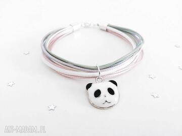 Pastelowa bransoletka panda zawieszka charms wykonana