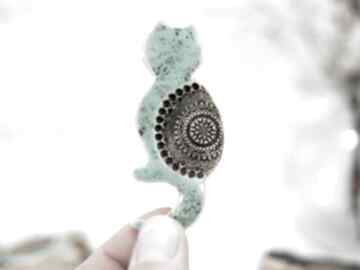 Ceramiczny magnes na lodówkę - turkusowy kot magnesy fingers art, prezent