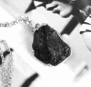Naszyjnik kamień bryłka wisiorek z łańcuszkiem: czarny turmalin witrażka, amulet, prosty