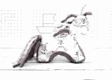 Koń sarenka w peoniach - przytulanka sensoryczna maskotki nuva art - konik, dla niemowląt