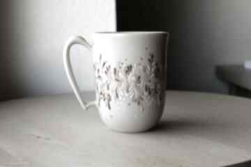 Kubek ceramiczny elegancki brąz beż ręcznie malowany ceramika ciepliki, kawowy