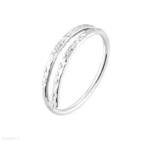 Srebrny pierścionek sotho minimalistyczny, delikatny, elegancki, srebro925, paski