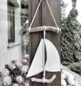 Żaglówka makrama, dekoracja ścienna, styl marynistyczny nitkowelove, łódka