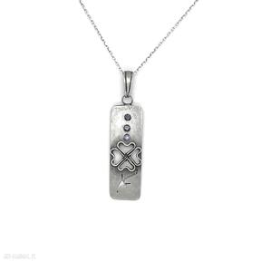 Srebrny naszyjnik z cyrkoniami i koniczynką naszyjniki ladyc biżuteria z koniczyną
