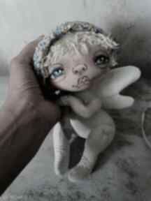 Aniołek - artystyczna lalka kolekcjonerska z tkaniny dekoracje e piet, na komunię, chrzest