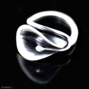Srebrny pierścionek kalia, nowoczesny regulowany shambala