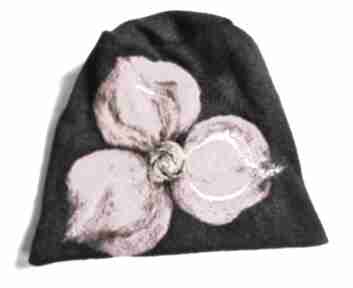 czarna wełniana filcowana zimowa handmade w kwiaty na podszewce - rozmiar uniwersalny, ruda