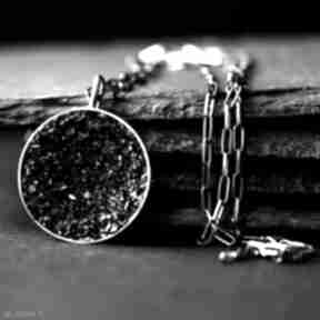 Wisiorek z czarnymi minerału shambala srebrna, z karborundem, elegancka zawieszka, wisior