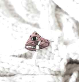 Przypinka czerwony grzybek broszki pintura muchomor, pomysł na prezent, grzyb, lata90