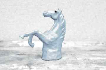 Koń aleksander II - rzeźba kamionkowa ceramika azul horse, figurka konia, niebieski nakrapiany