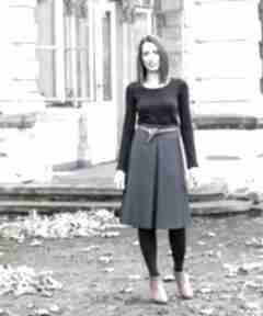 Spódnica z wełny kontrafałdą skirt story rozkloszowana, vintage, midi