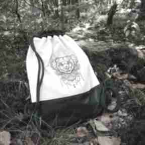 Plecak worek niedźwiedz haft zapętlona nitka leśny las góry