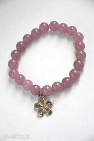Bracelet by sis: elegancka i modna bransoletka z różowych kamieni półszlachetnych kwiat, złoto