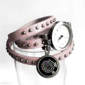 Bransoletka zegarek damski modny z zawieszką, spirale