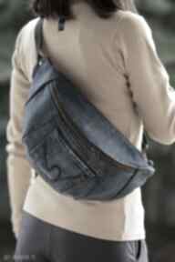 Upcyklingowa jeansowa nerka XXL happy art mini plecak, na wiosnę, unisex, prezent, dżinsowa