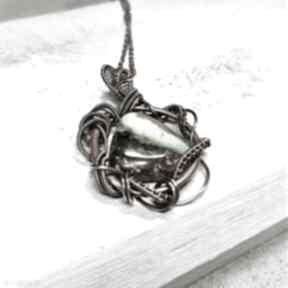 Chryzopraz - kamień szczęścia naszyjniki jan art, biżuteria z miedzi, wire wrappe, wisiorek