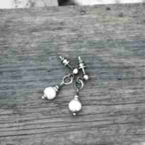 Perełki - magdalena markowicz perły, na sztyft, sztyfty, drobne kolczyki, minimalistyczne