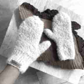 zimowe fluffy no 2 handmade woolissocool na drutach, nazimę, ciepłe rękawiczki, wełniane