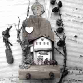 Rustykalny wieszak z domkiem no 1 pracownia na deskach klucze, ozdoba do domu, prezent, ubrania