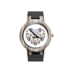Drewniany zegarek na czarnym pasku z grafiką ludowe serce zegarki love, kwiaty, folklor