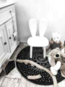 Krzesełko królik białe pokoik dziecka wnetrze z gustem meble dziecięce