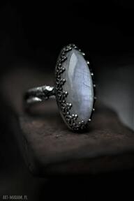Pierścień z kamieniem księżycowym dziki królik z minerałem, biżuteria z minerałami, srebro