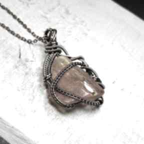 Wisiorek z bursztynem m273 naszyjniki jan art bursztyn bałtycki, wire wrapping