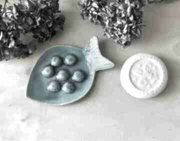 Ręcznie wykonana mydelniczka ceramika ceramystiq studio turkus, ceramiczna, ryba, turkusowa