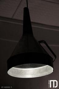 Lampa z lejka mania design