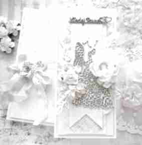 Kartka na ślub beżowa w pudełku scrapbooking made by kate na jasne kolory, para młoda, shabby