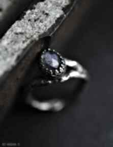 z niebieskim dziki królik srebrny pierścionek, biżuteria z minerałami, oksydowane