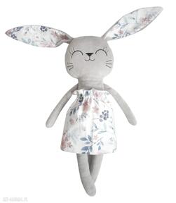 Szczęśliwy pluszowy króliczek królisia w spódniczce maskotki mallow królik przytulanka, prezent