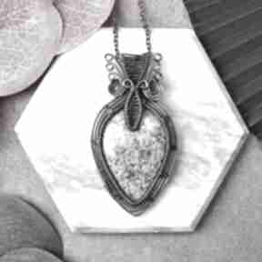 Miedziany wisiorek wire wrapping kamieniem #440 amulet wiedźmy