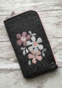 Filcowe etui na telefon - retro happy art smartfon, pokrowiec, kwiatki, vintage, prezent