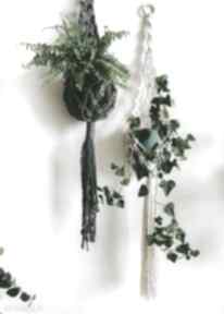 Makramowy kwietnik na boho dekoracje hygge macrame wiszący szary, czarny, ecru, ze sznurka