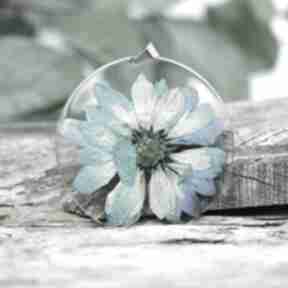 w z257 herbarium jewelry niebieski naszyjnik, turkusowy kwiaty, błękitny z kwiatem, wisior