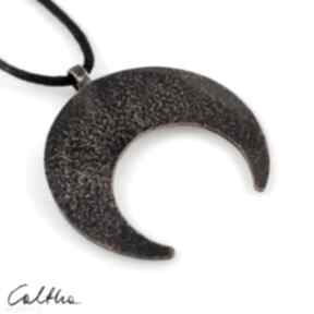 Kamień - miedziany wisior lunula 2111-10 caltha, wisiorek księżyc, słowiańska biżuteria