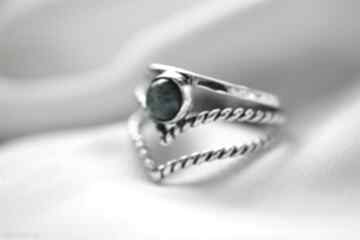 Potrójny srebrny pierścionek z kuprytem dziki krolik pierścień-z