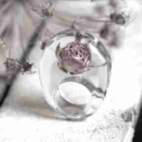 Pierścionek z żywicy prawdziwą różową różą sylwia calus, kwiaty, natura, eco