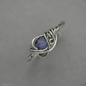 pierścionek regulowany: wire wrapping - lapis lazuli biżuteria autorska: prezent dla niej